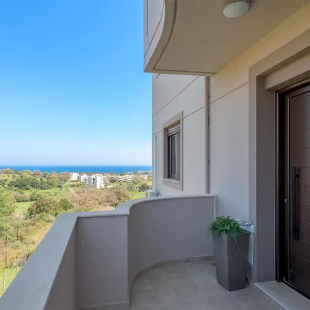 Kyano Lux Sea View *
